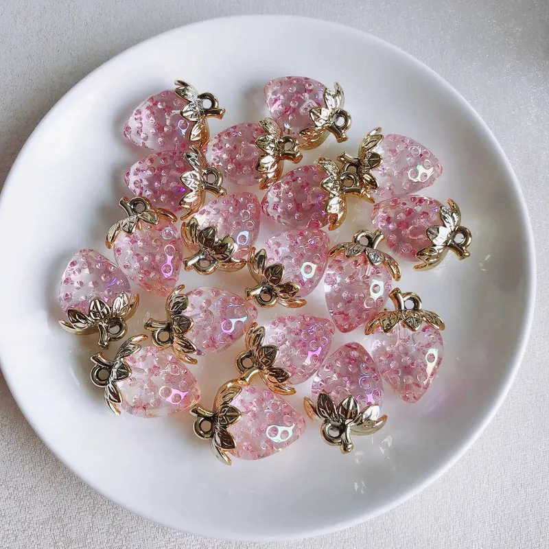 10 PCS/Package Plastic Resin Rhinestones Strawberry Pendant