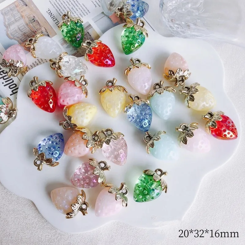 10 PCS/Package Plastic Resin Rhinestones Strawberry Pendant