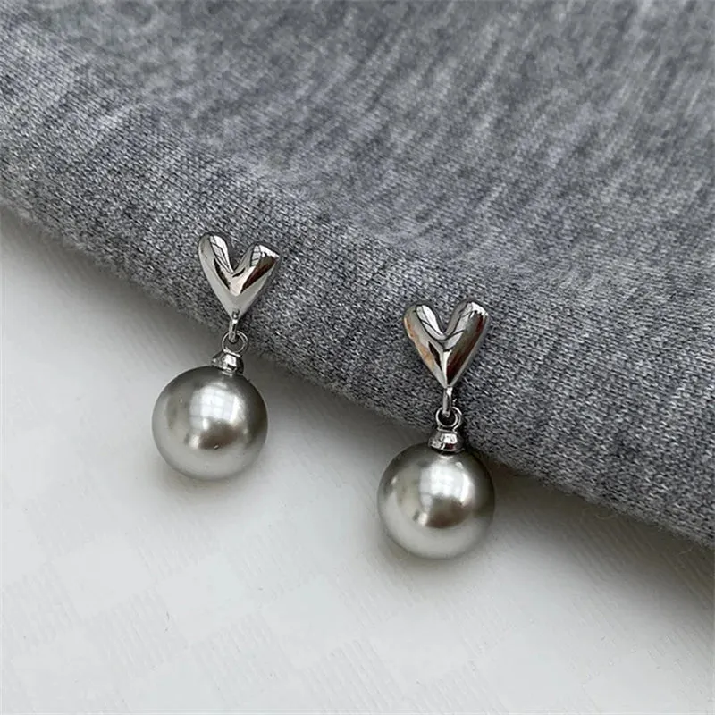 Arrival Simple Temperament Gray Pearl Heart Drop Fashion New Earring