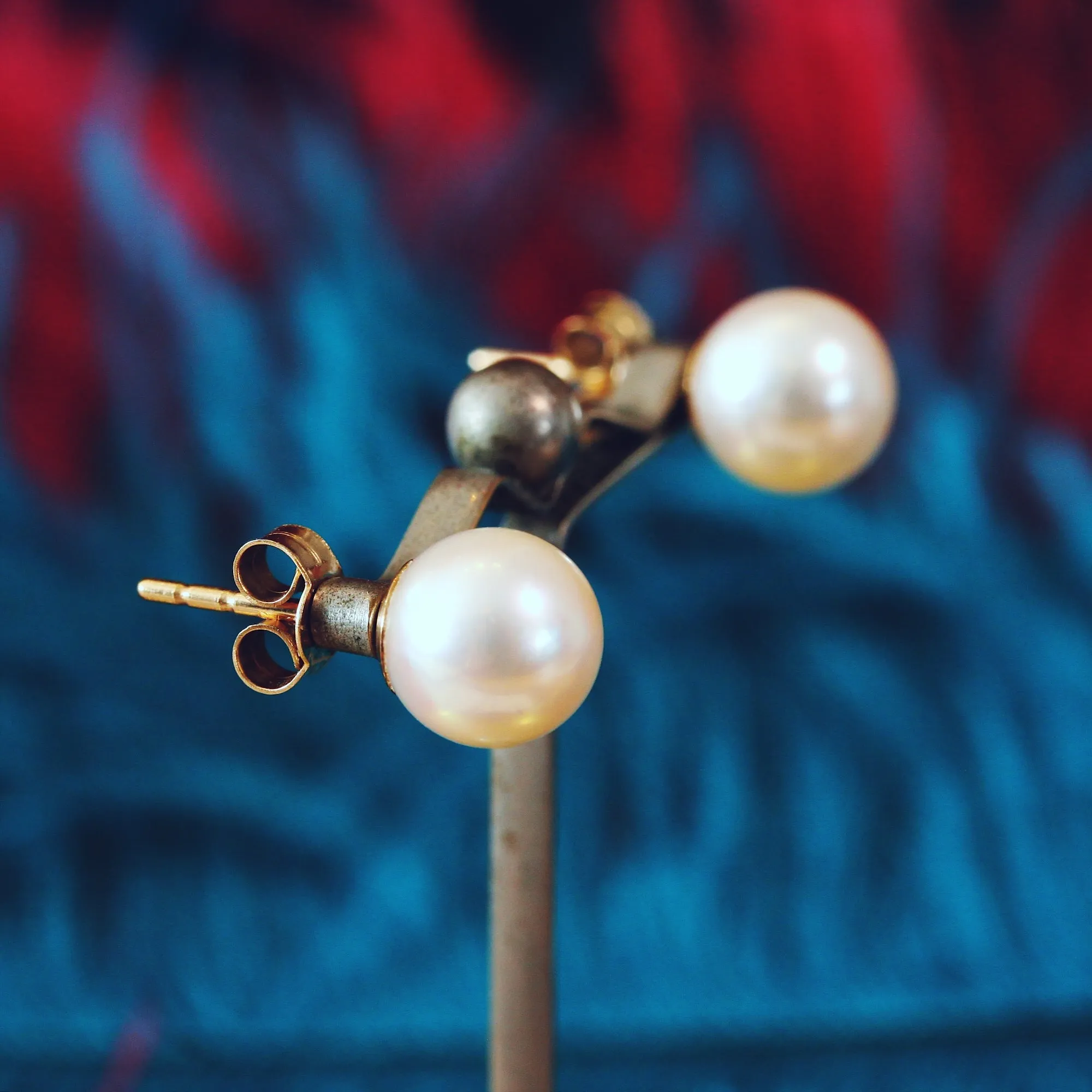 Beautiful Lustre! Cultured Pearl Earring Studs