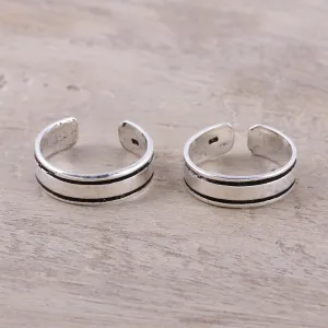 Divine Minimalism Sterling Silver Adjustable Striped Pair of Toe Rings