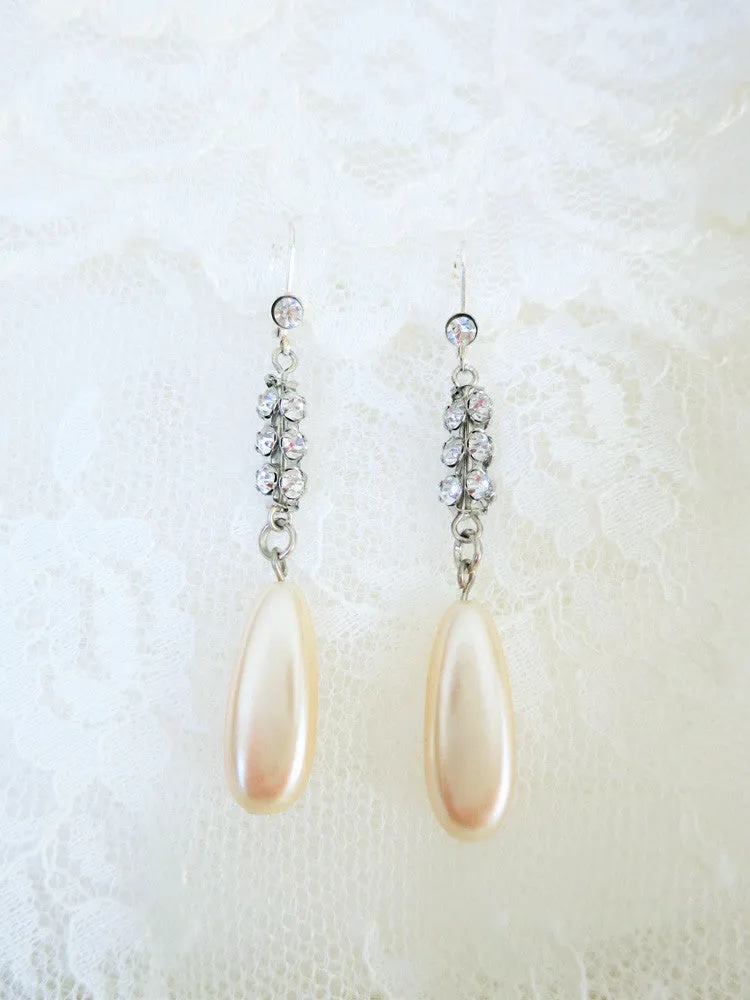 Elegant Rhinestone and Pearl Earrings