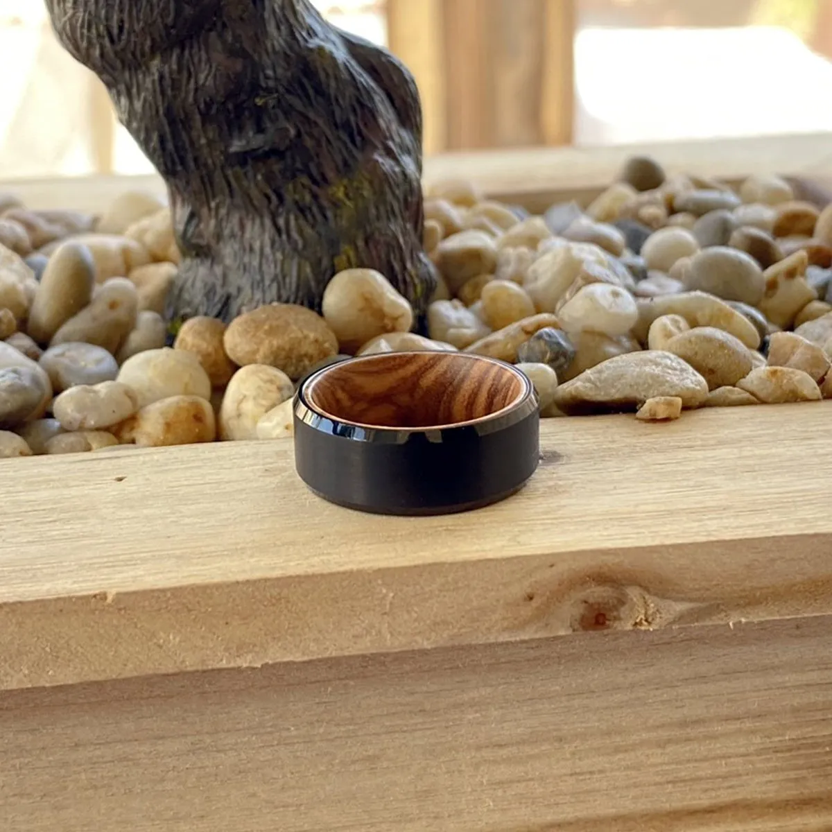 FASCIA | Olive Wood, Black Tungsten Ring, Brushed, Beveled