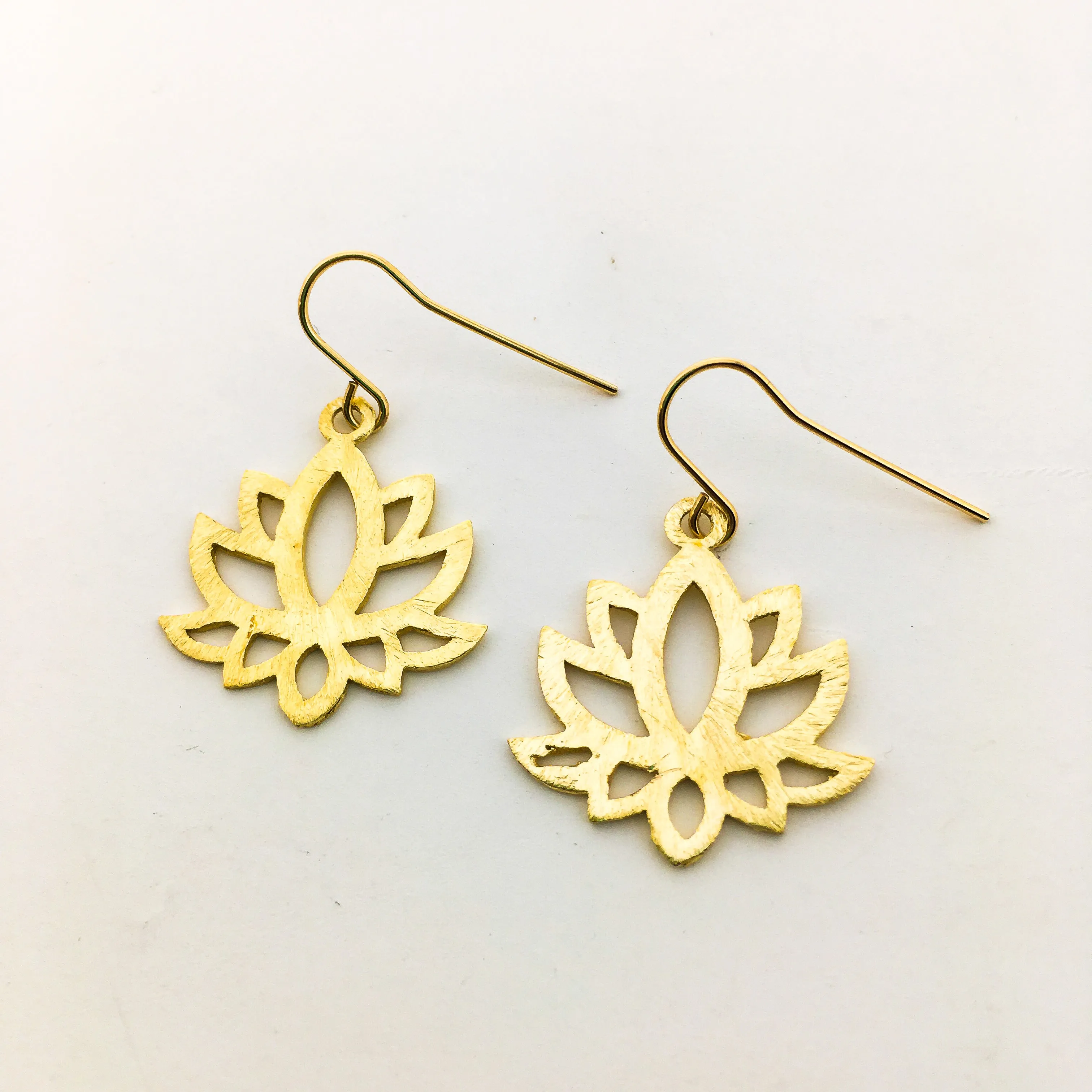 Faye Mini Lotus Earrings