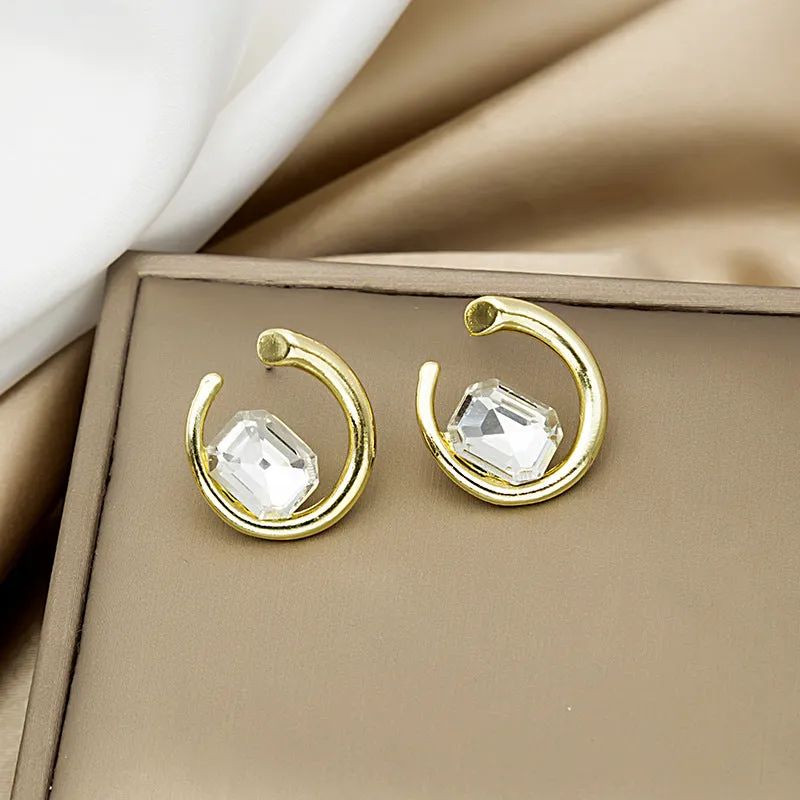 just-lil-things-gold-pin-earrings-jlt11997