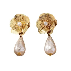 Luxury Elegant Flower Pearl Earrings