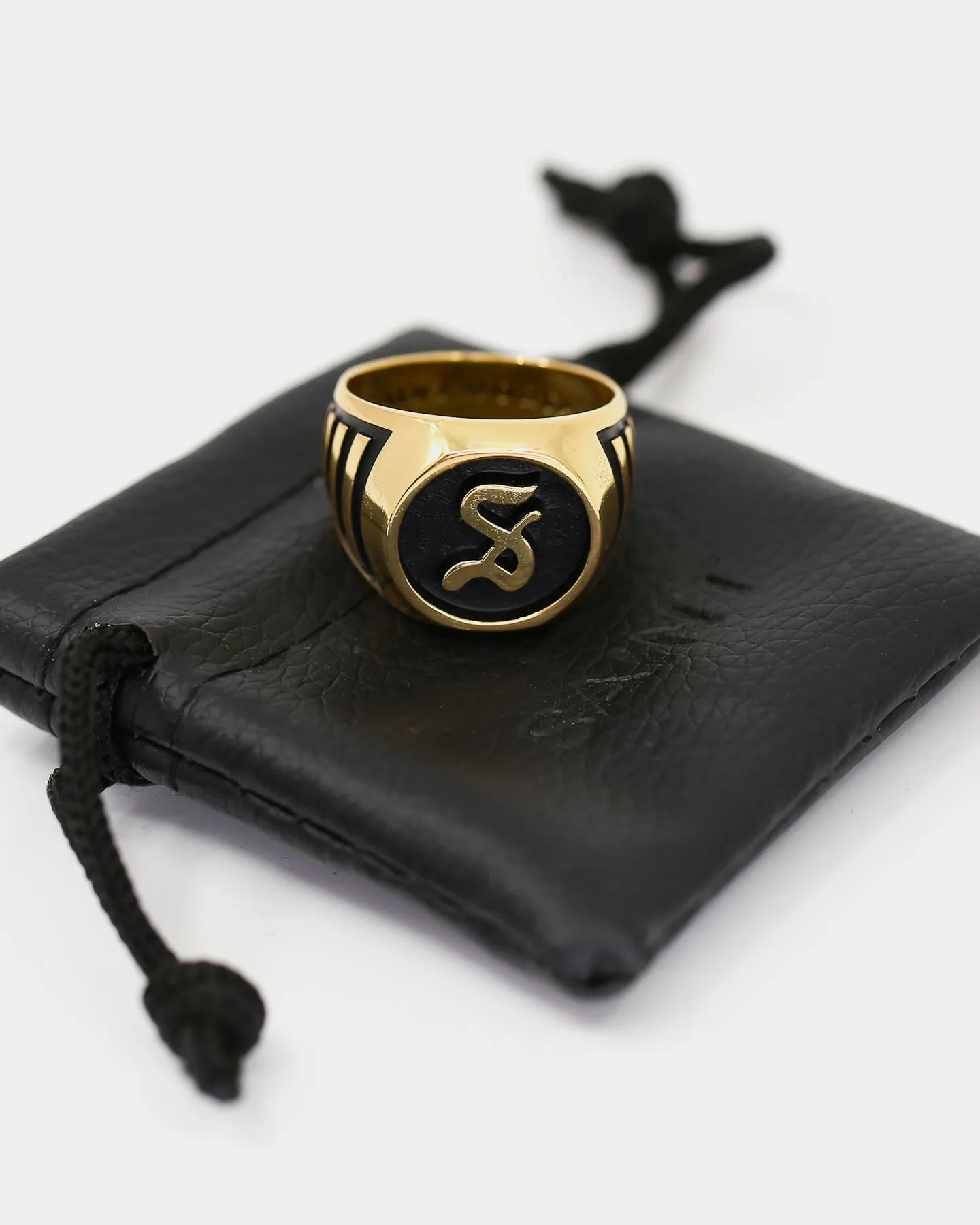 Saint Morta Allstar Signot Ring Gold