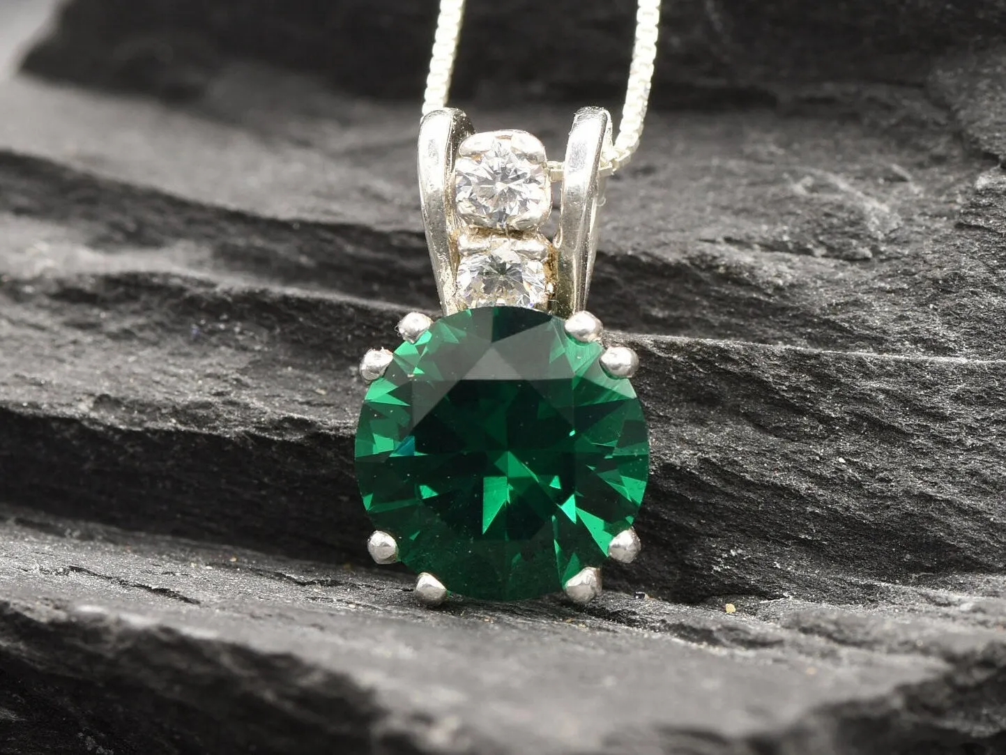 Silver Emerald Necklace - Round Emerald Pendant - Green Vintage Pendant