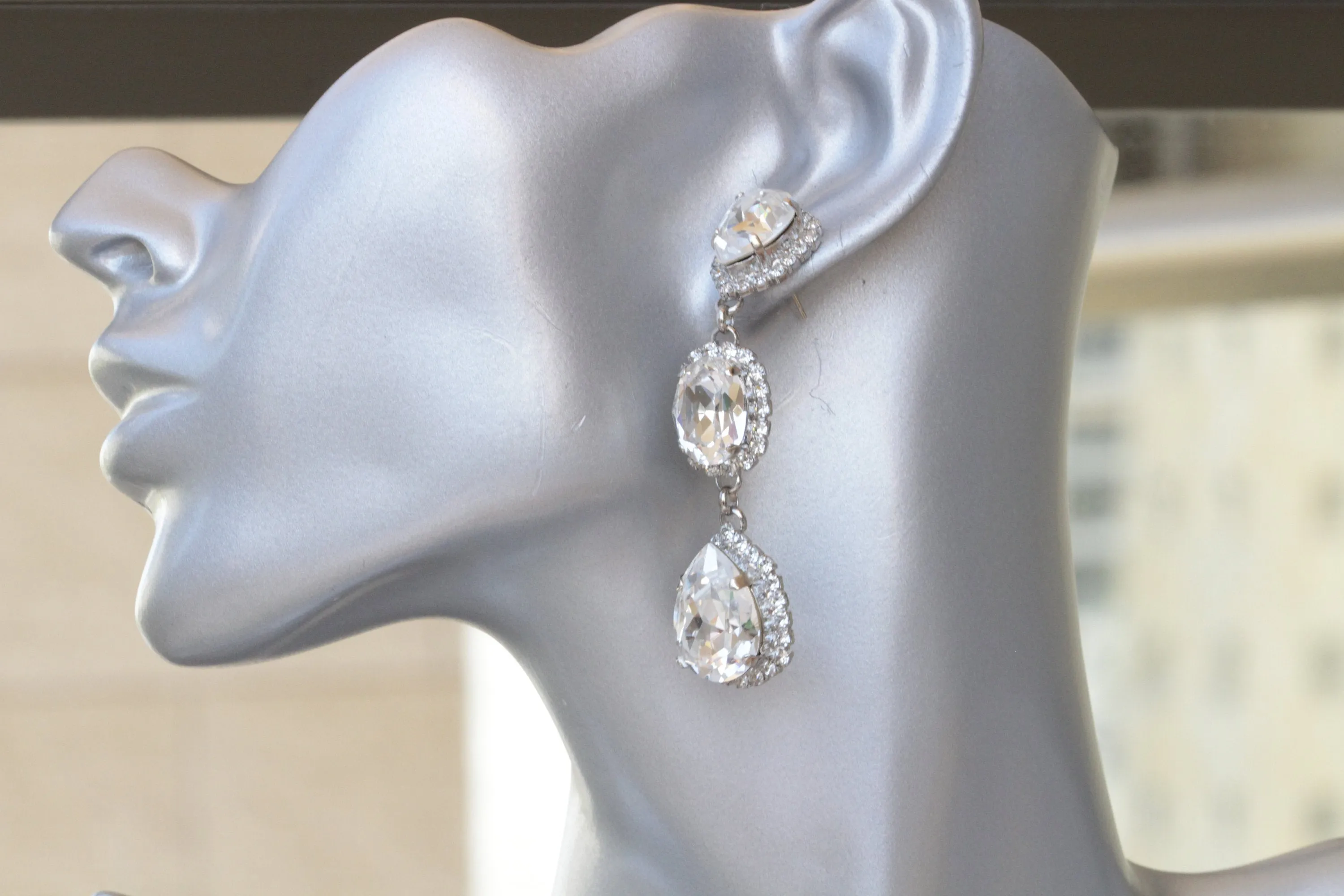 SILVER RHINESTONE EARRINGS