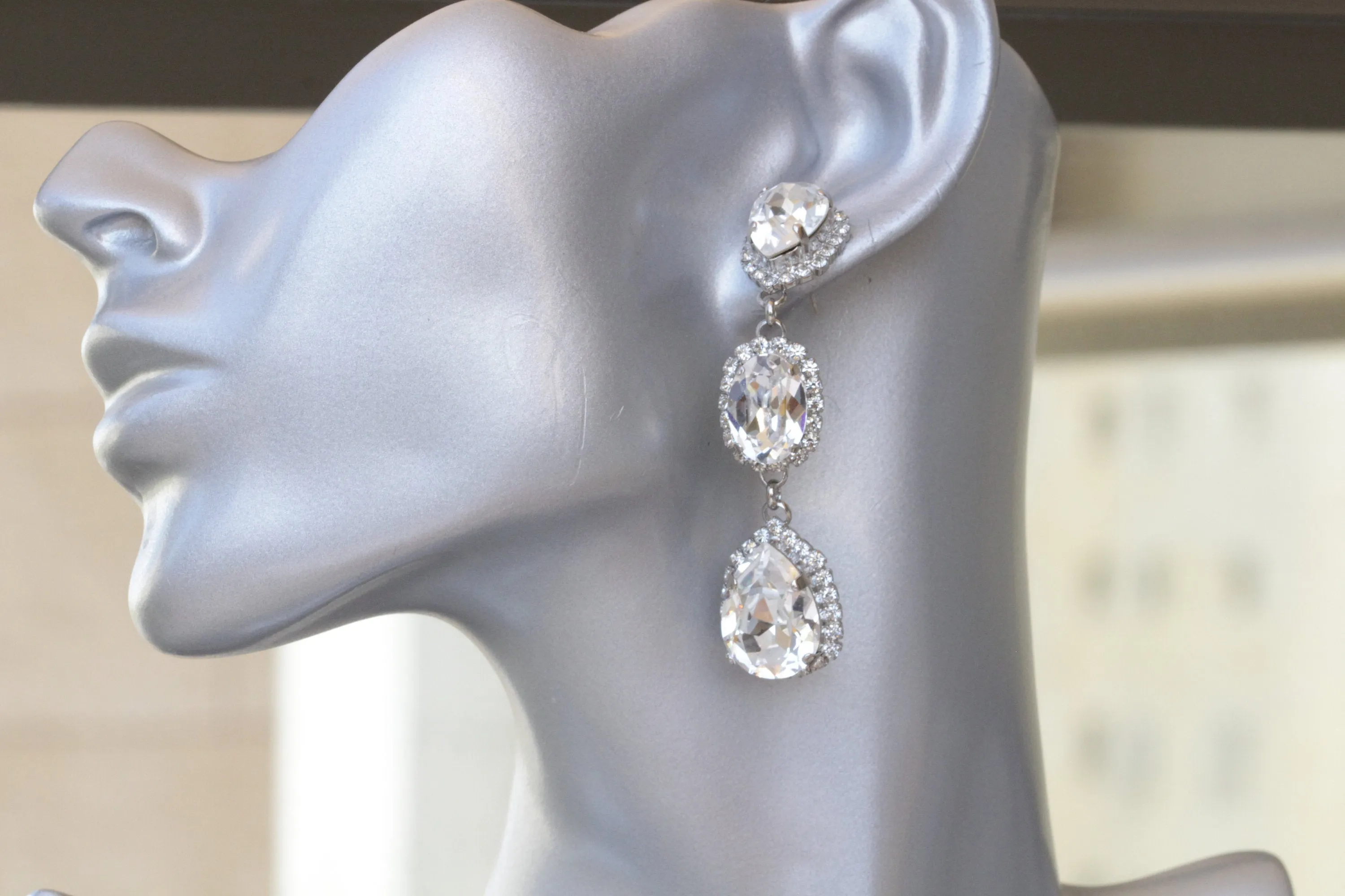 SILVER RHINESTONE EARRINGS