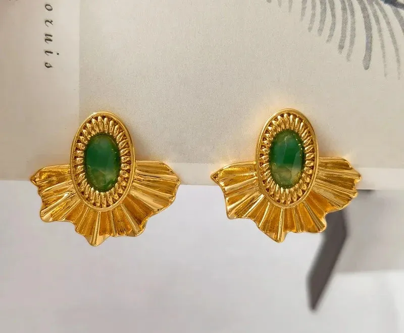 VAIGE Elegant Green Resin Gold-Tone Vintage Stud Earrings